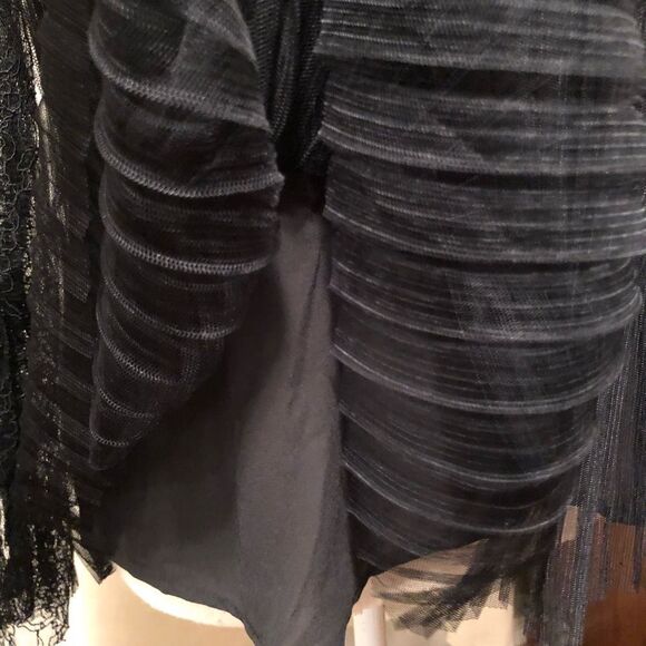 Lumie Lace Blouse Pleated Overlay Black Long Lacey Sleeves Size Small - Picture 7 of 10